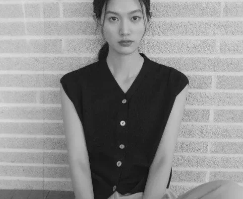 인스타에서 추천받은 코어 어센틱 슬리브리스 가디건 3종  합리적인 가격 추천 best8